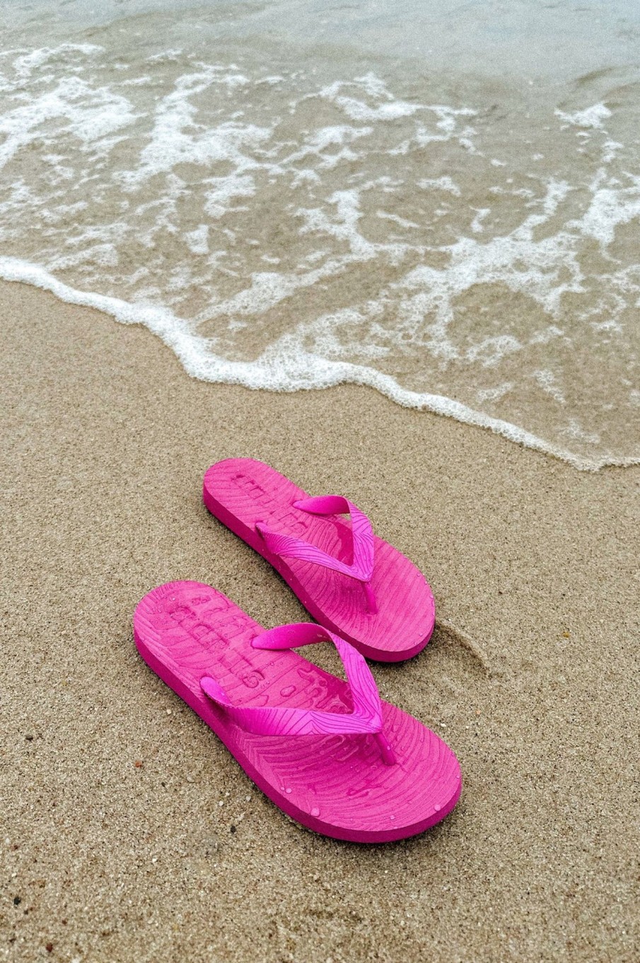 Sko Sleepers | Slim Wide Strap Flip Flop Fucsia Pink