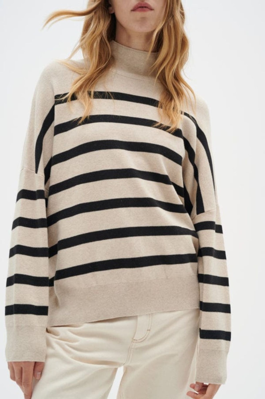 Klaer Inwear | Tenleyiw Turtleneck Pullover Sandstone / Black Beige