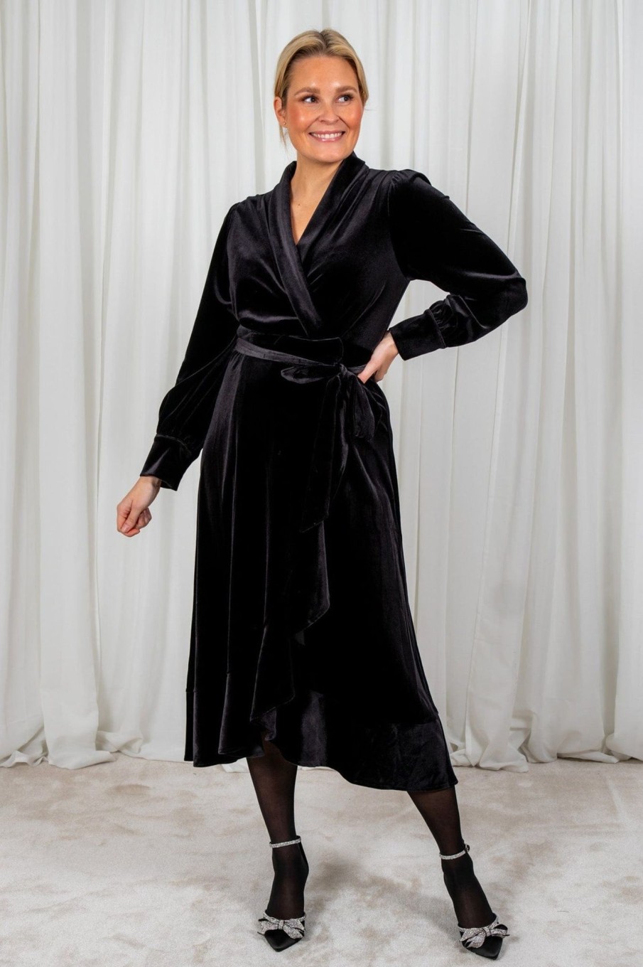 Klaer Love Lolita | Iza Midi Dress Velvet Black